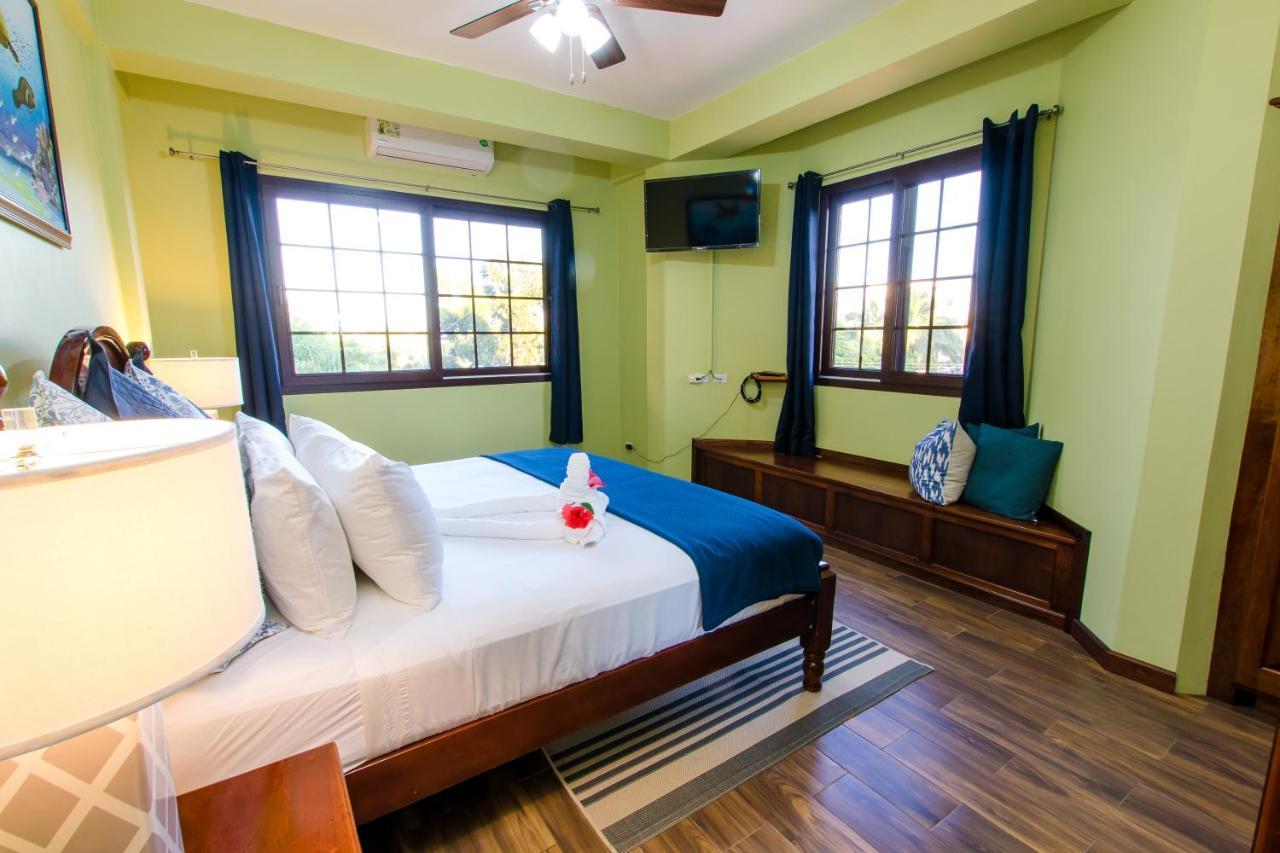 Khalkob'S Estate Apartment Placencia ภายนอก รูปภาพ