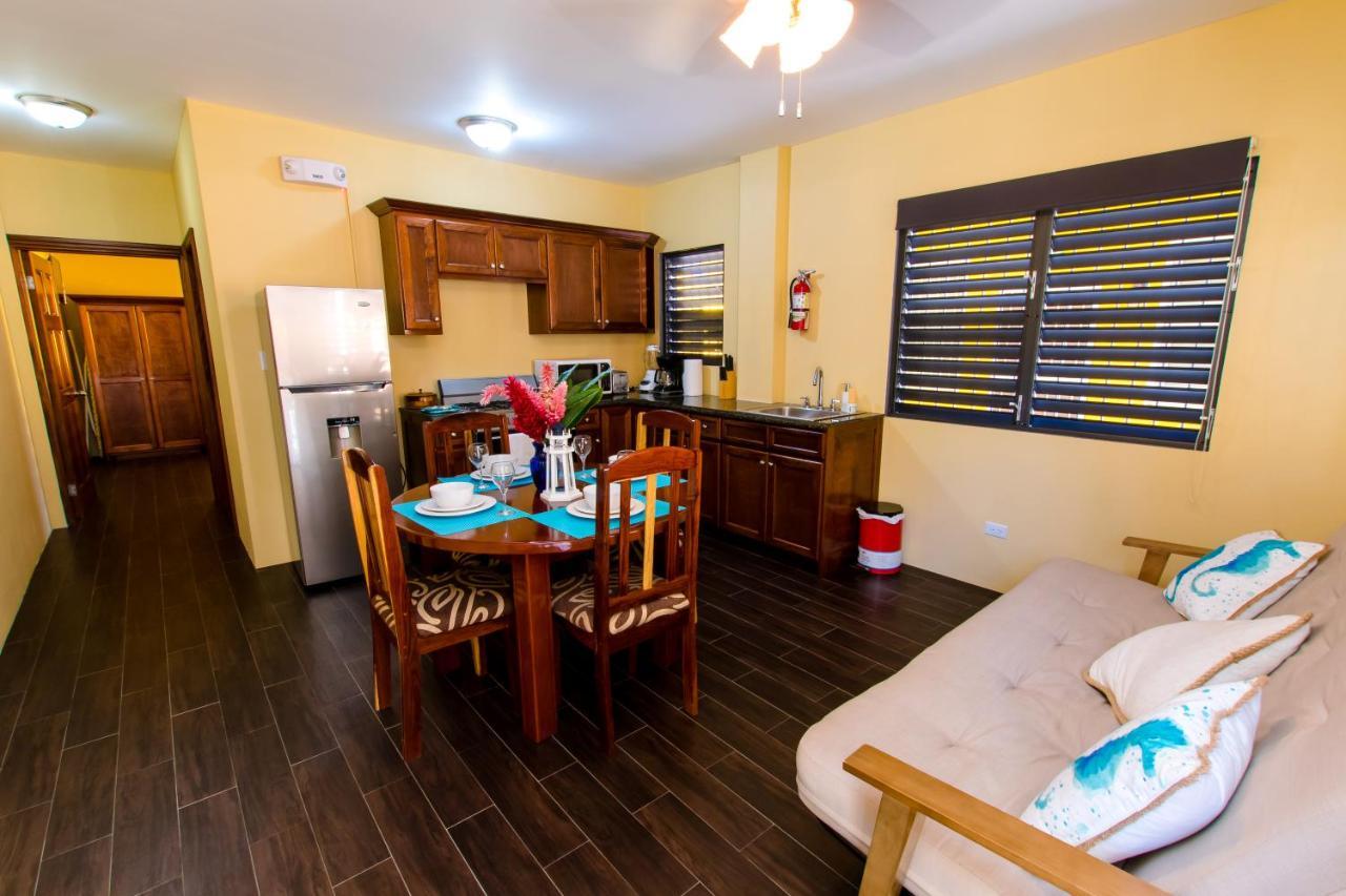 Khalkob'S Estate Apartment Placencia ภายนอก รูปภาพ